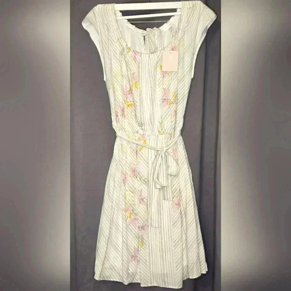 Lauren Conrad size Medium New with tags Pleated round neck midi dress. - Picture 1 of 15